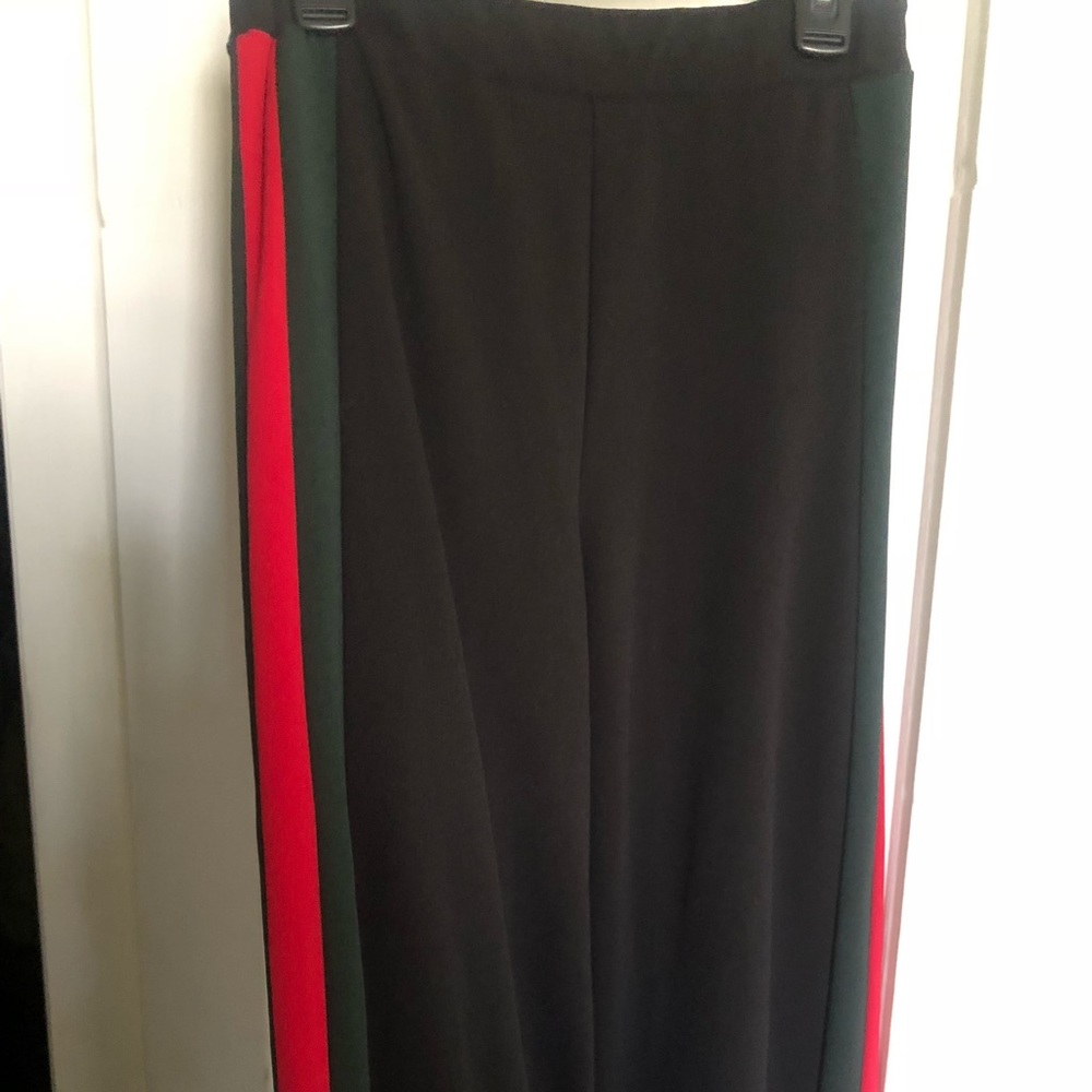 Track pants ❤️💚❤️💚 - Picture 2 of 4